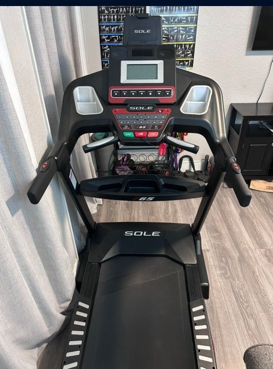 Sole Treadmill
