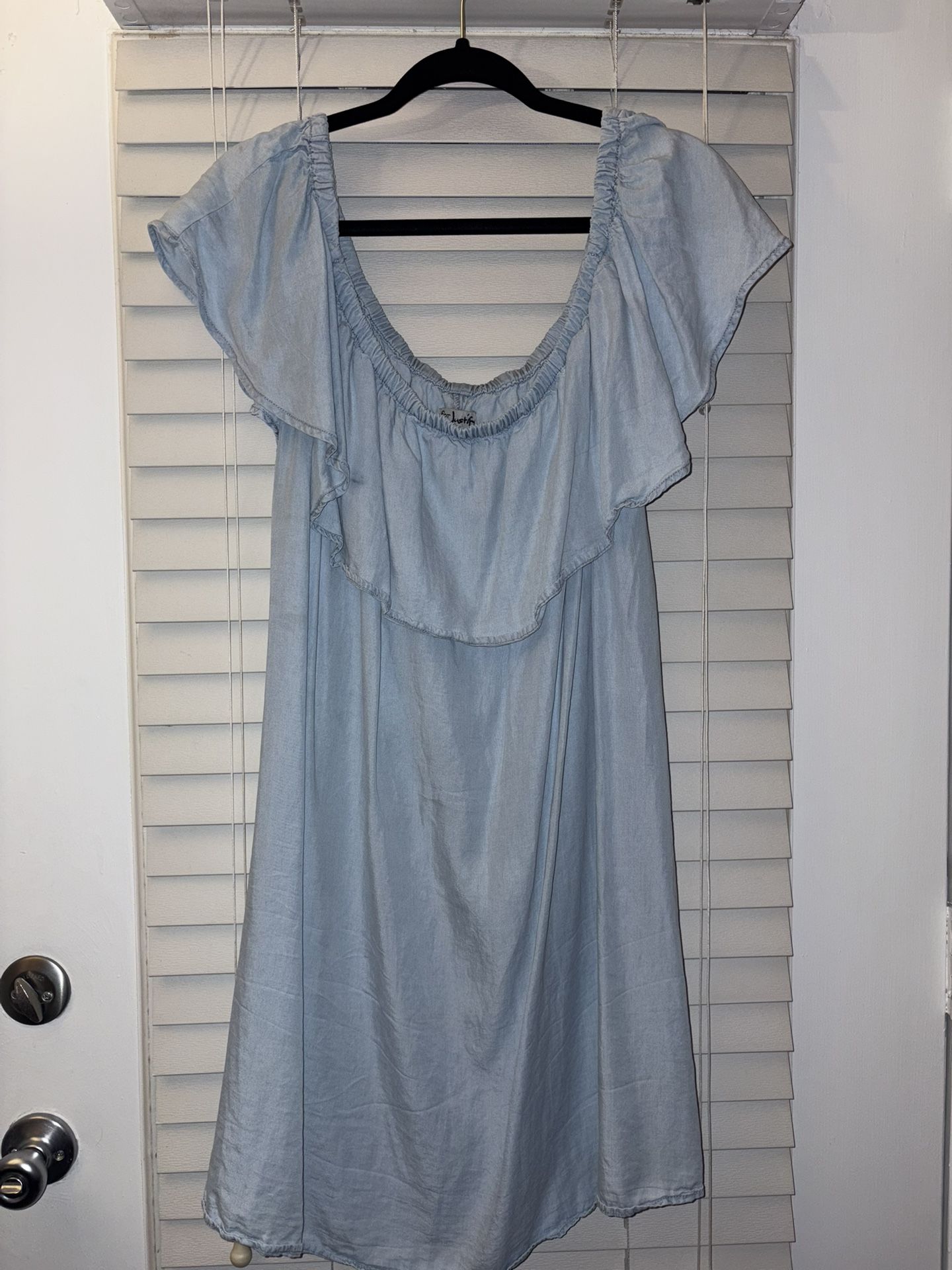 For Justify Sky Blue Off-Shoulder Chambray Dress Size 2X