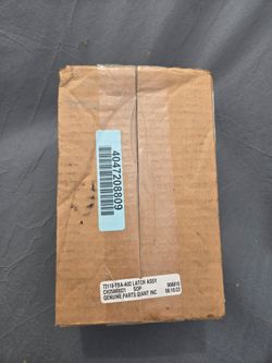 New Genuine Honda OEM Right Front Door Latch 72110-TBA-A02 Civic