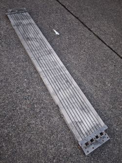Werner 8to13 x14in Exstendabal plank Vgood Condition. Pick up fremont sea. No low ball offers please. No trades