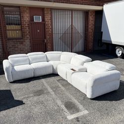 Monroe 6-piece Fabric Power Reclining Sectional with Power Headrests