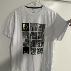 DKNY T-shirt 