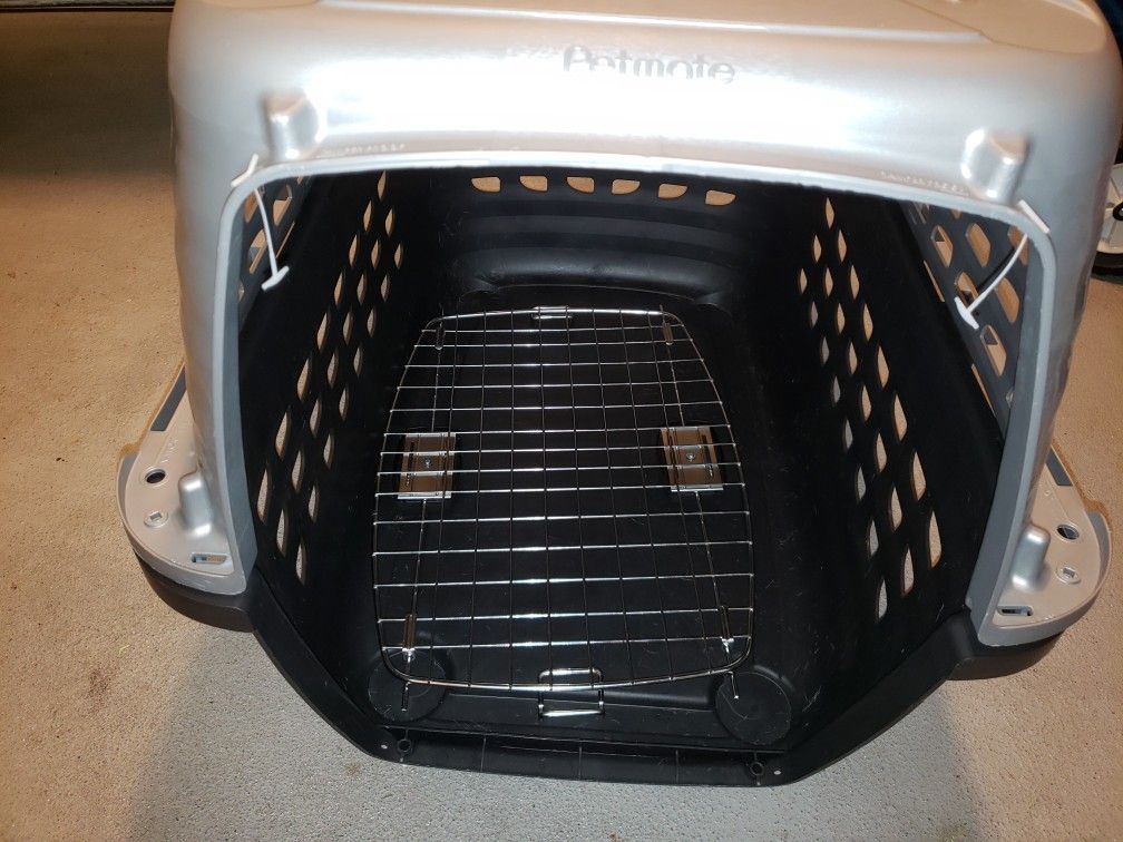 Large Dog Kennel