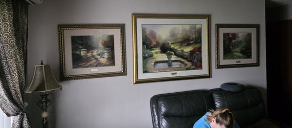 Thomas Kinkade Lithograph Paintings (30 Pieces)