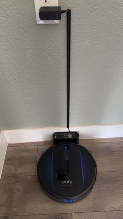 Smart dynamic navigation vacuum
