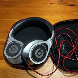 Beats By Dr Dre Executive Over The Ear Headphones With Case