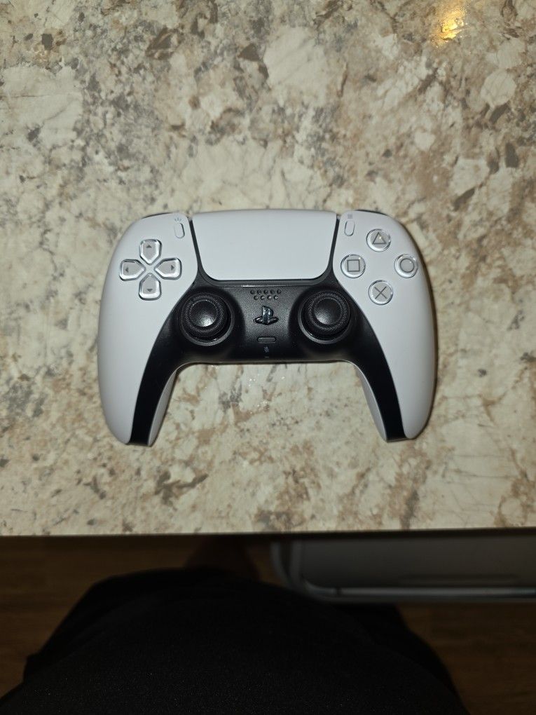 PS5 Controller White 