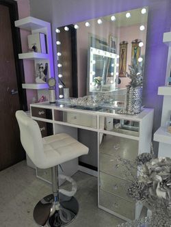 Vanity with Bluetooth 