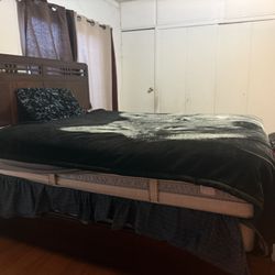 Queen Bed