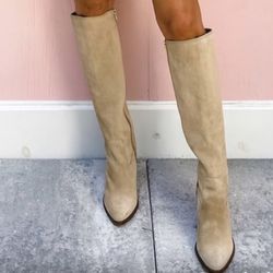 VINCE CAMUTO PEARLANIE boots NEW