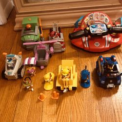 Nice Lot Of Paw Patrol Toys (6 Vehicles, 9 Figures And Pups To The Rescue Driver) NO INDIVIDUAL SALES 
