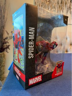 Spiderman Tourment Statue