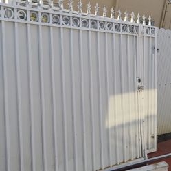 Portones De Aluminio  Son Dos 