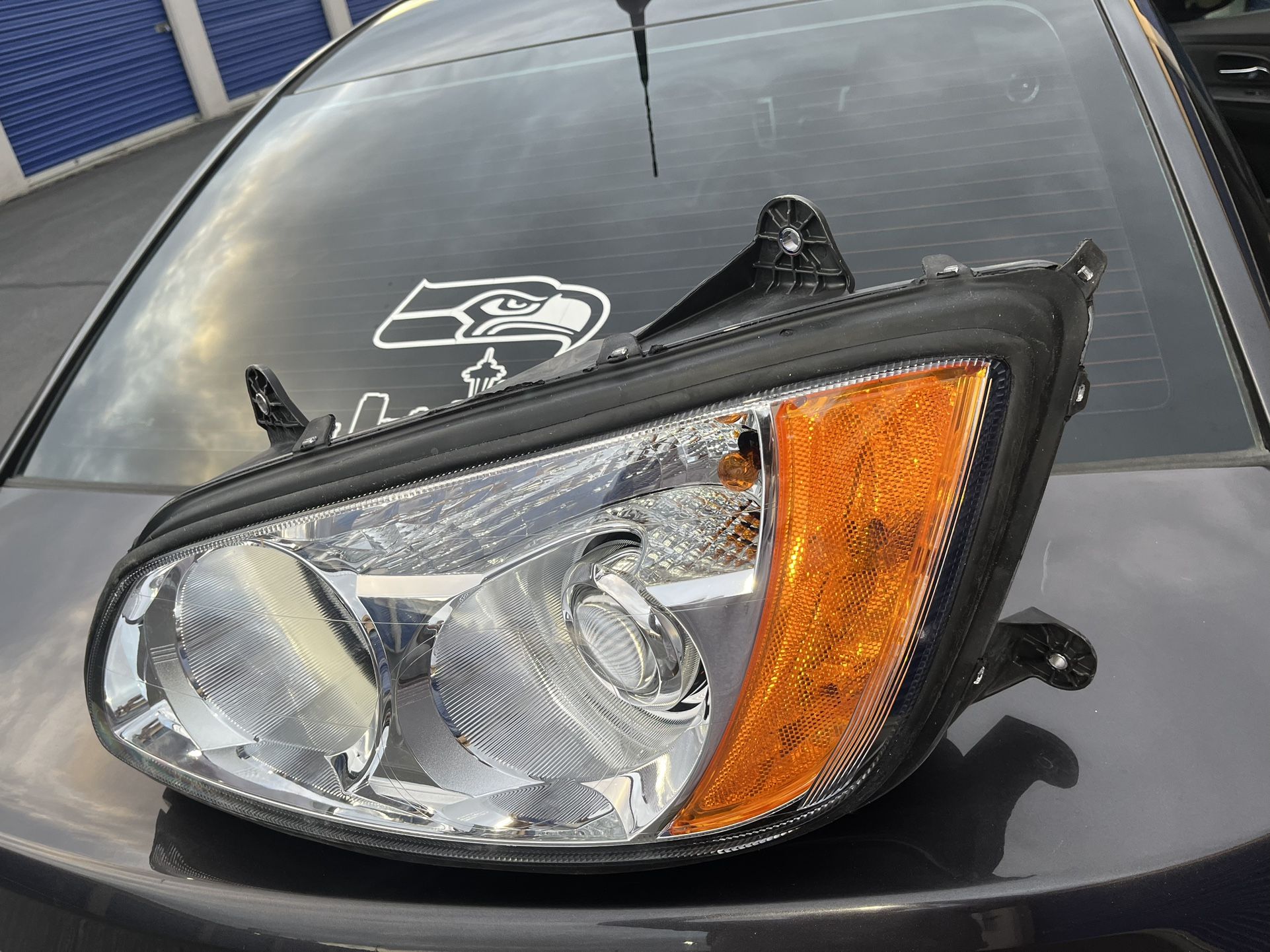 Kenworth T660 Headlight