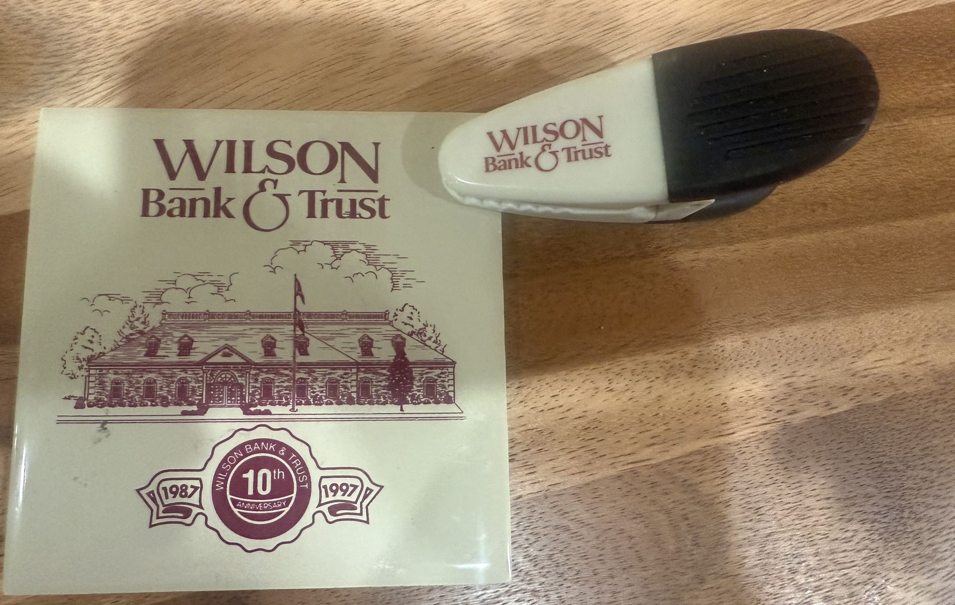 Wilson Bank & Trust Lebanon Tennessee 10 Year 1(contact info removed) Anniversary +Clip Magnet