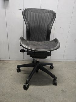 Herman miller aeron size B fully Ergonomic task chair