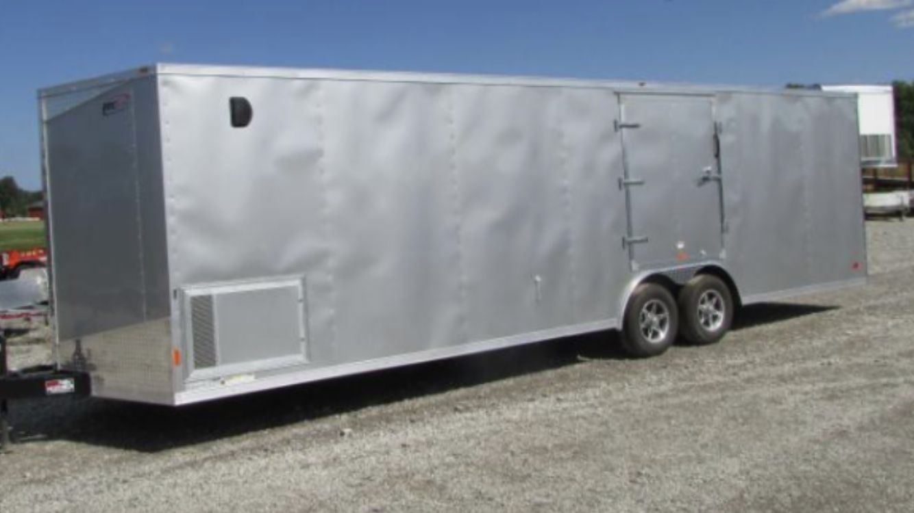 Enclosed trailer () 28ft