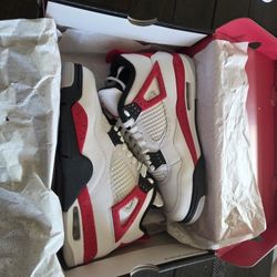 Air Jordan 4 Retro Size 8