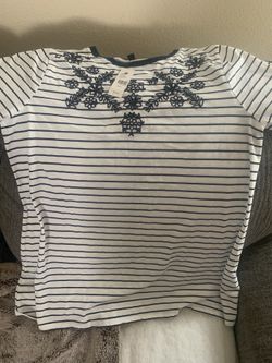 Women’s Shirt Size 10 12