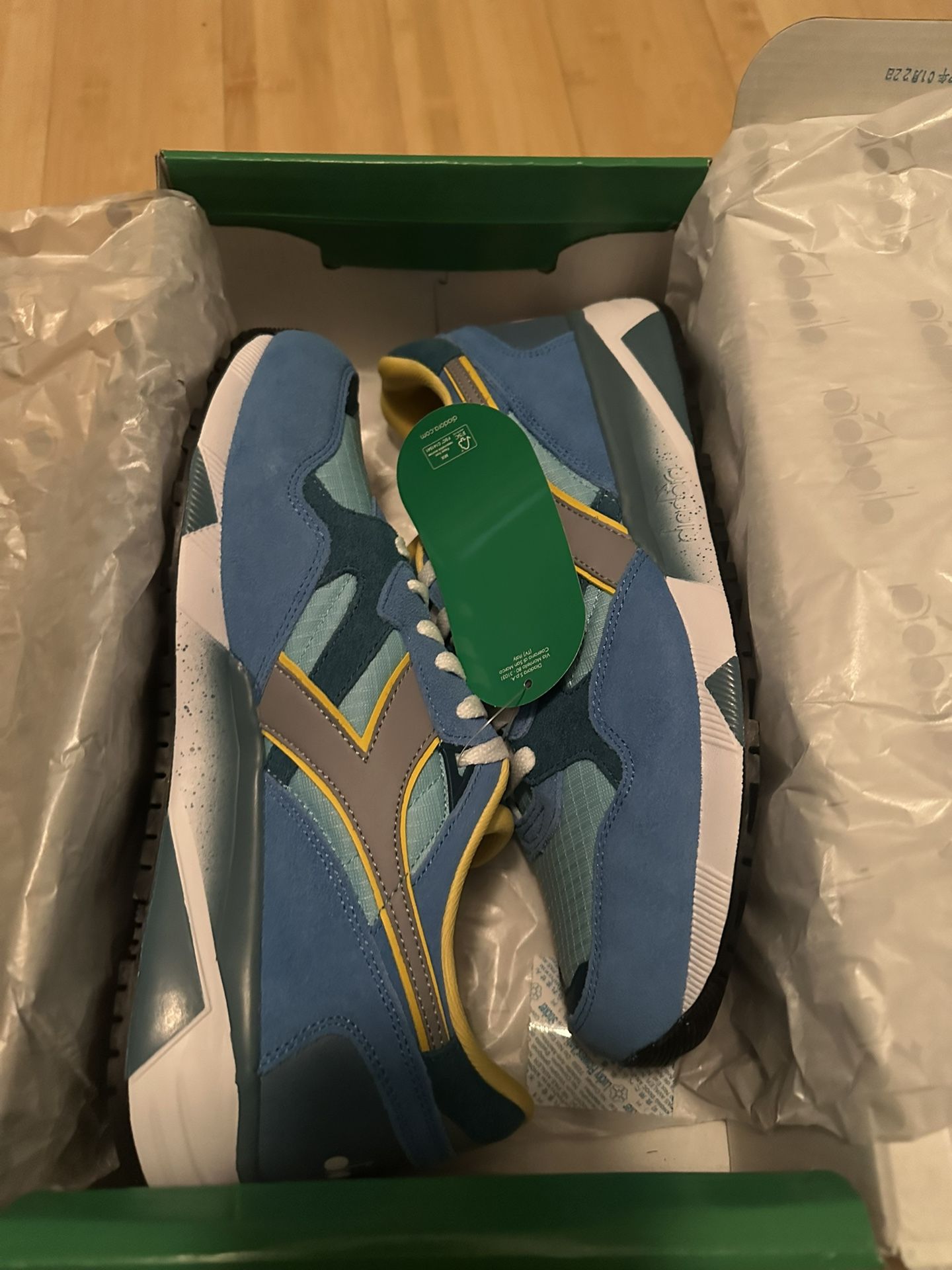 Diadora Golden Coast/ Mens Size 8.5