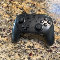 Nintendo Switch Pro Controller 