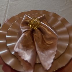 Pink And Gold Dinner Setting With Pink—Rose Silk Napkins 