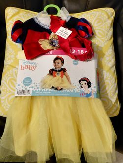 NEW Disney Baby Snow White Infant Costume 12-18 Months