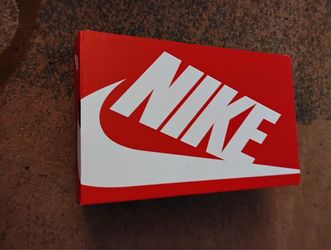 Nike dunk shoe Green white