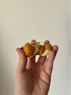 Sleeping Eevee Figure