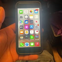 iPhone SE 2022 Edition  $300 Ono Unlocked For Any Company 