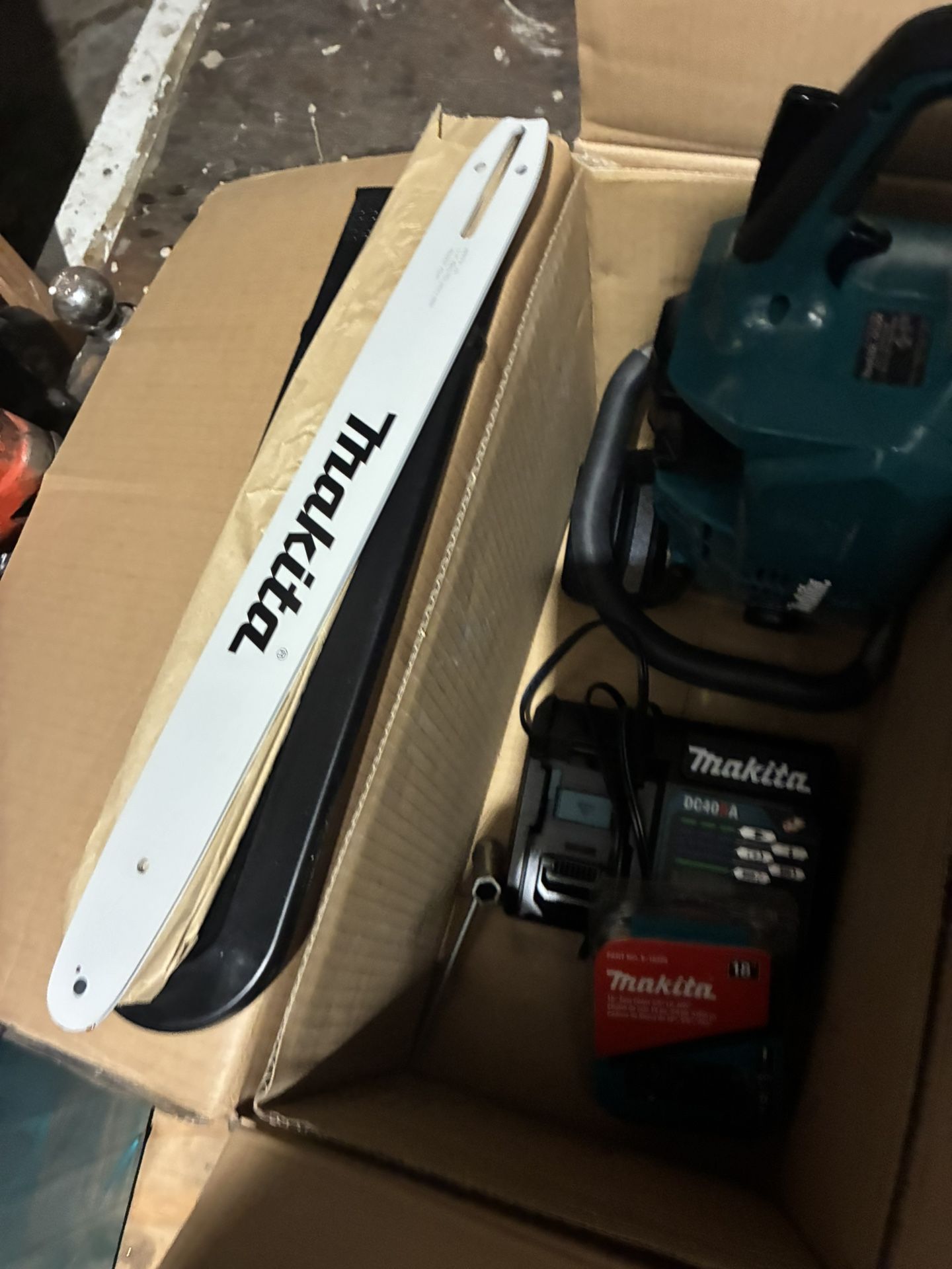 cordless saw kit