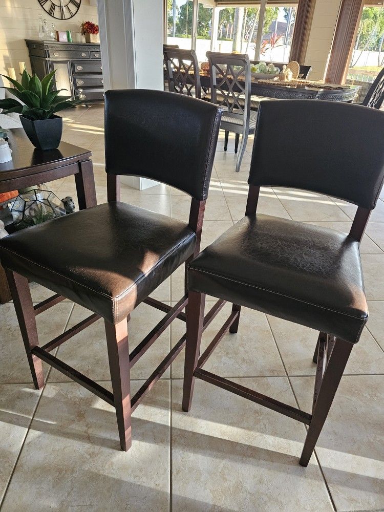 Qty. 2 Counter Height Bar Stools