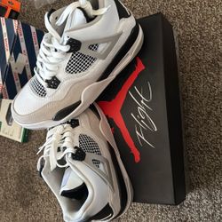 Jordan 4 Retro Size 8