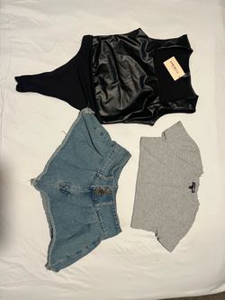 Women’s size medium clothing bundle
