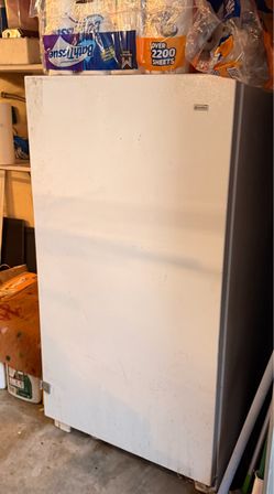 Kenmore Upright Freezer White