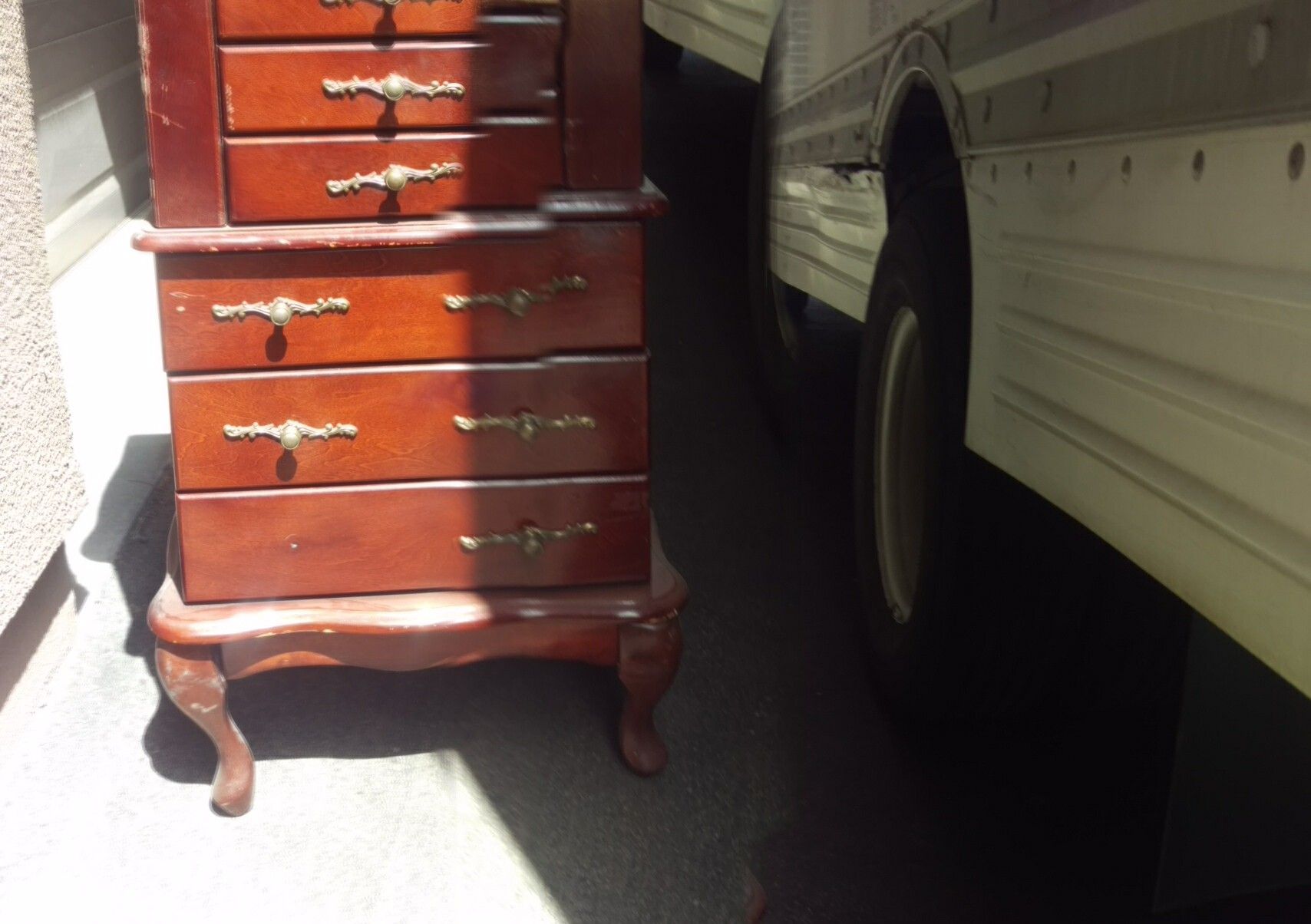 Jewlery/makeup vanity/dresser with mirror