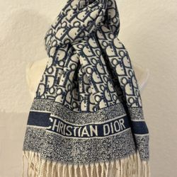 Christian Dior 🧣 Scarf 🧣 