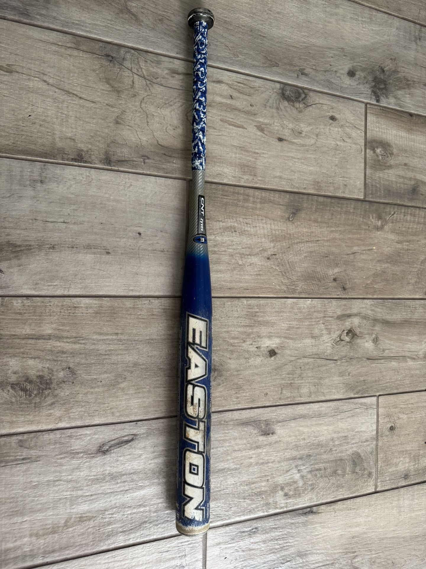 Easton Synergy Flex Softball Bat