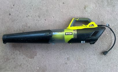 135 MPH 440 CFM 8 Amp Corded blower ryobi
