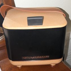 Frigidaire Mini Fridge 