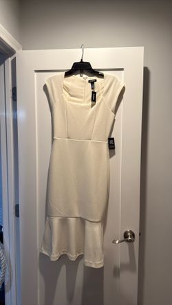 Small Off white Color Sheath Dress