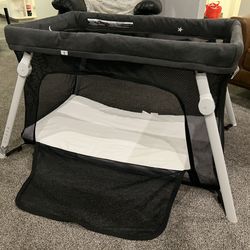 Guava Lotus Family Travel Crib