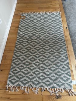 Accent rug