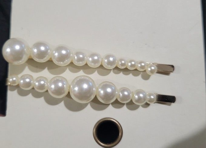 Pearl hair pins