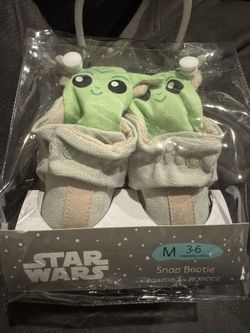 Star Wars ROBEEZ  Baby Yoda  NEW !