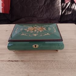 Sorrento Jewelry/music Box