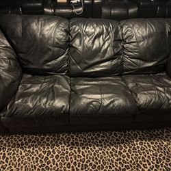 Black Leather Sofa Set – 2 Available 🛋️
