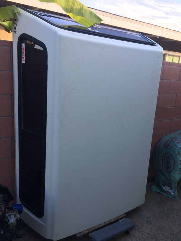 Mazda b2000 / b2200 snug top shell camper shell
