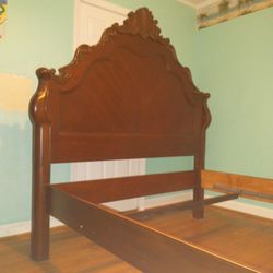 Solid Wood QueenBedHeadboardFootboardFrame