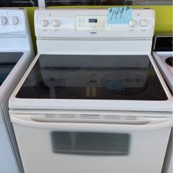 Frigidaire Glass Top Stove Range Oven Excellent . Warranty  . Delivery Available . 2203 Fowler St. 33901